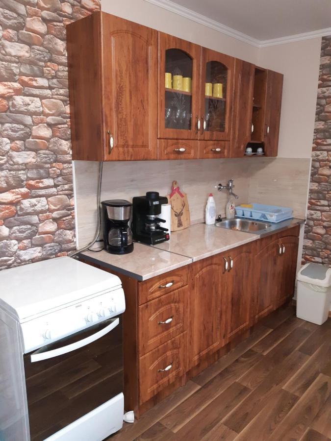 Boglarka Apartman Gyula Exteriör bild