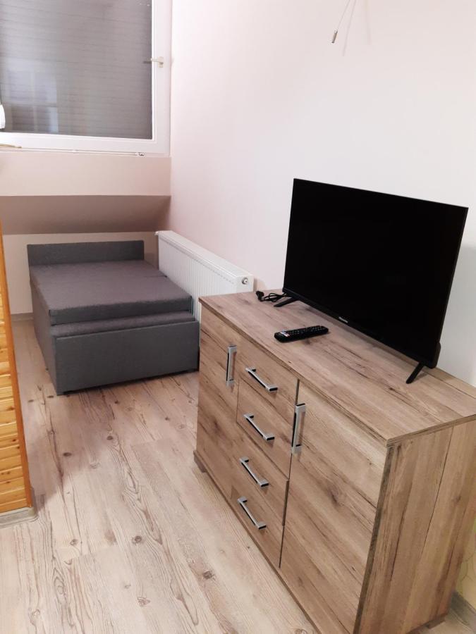 Boglarka Apartman Gyula Exteriör bild