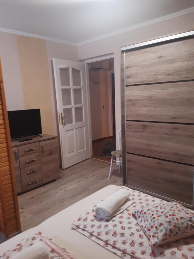 Boglarka Apartman Gyula Exteriör bild